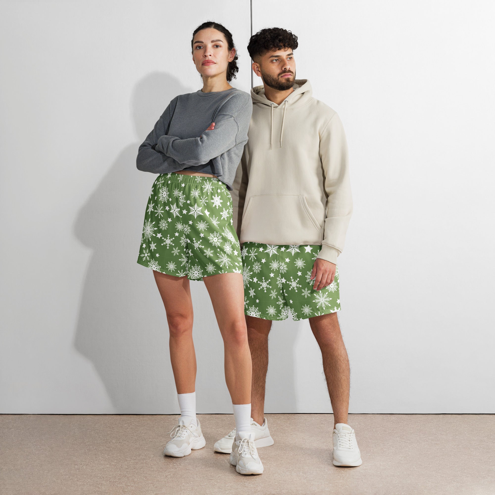 Snowflakes Green Christmas Shorts